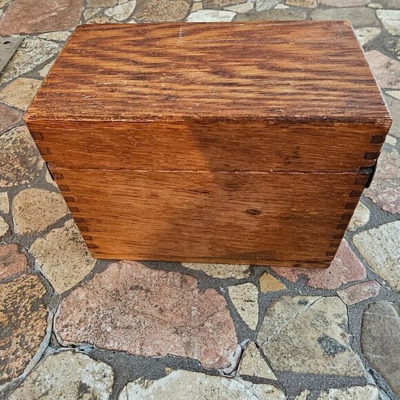 Vintage Wooden Recipe Box With Hinged Lid & Card Guides, Lightweight - Picture 7 of 9